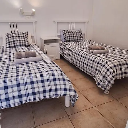 Familiar Con Piscina Con Wi Fi En Cristianos Apartmán *